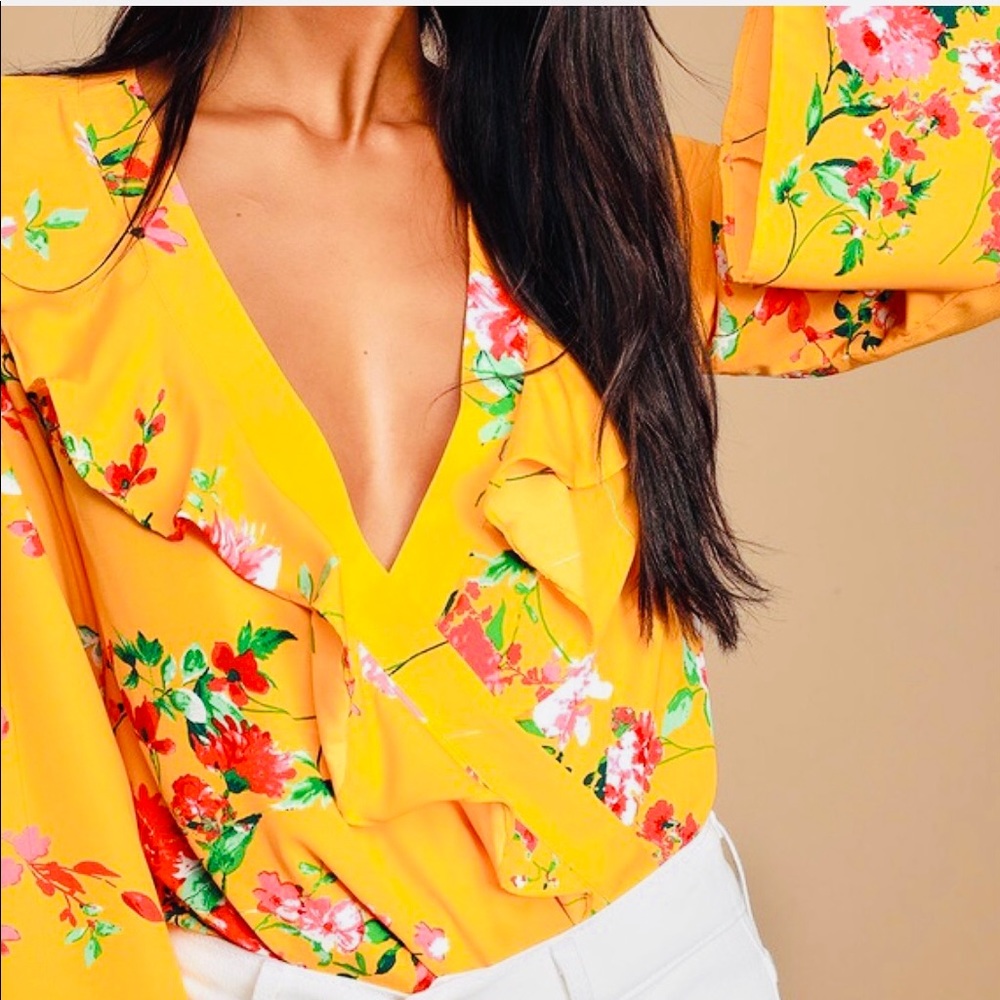 NWT Lulus Yellow Floral Bodysuit